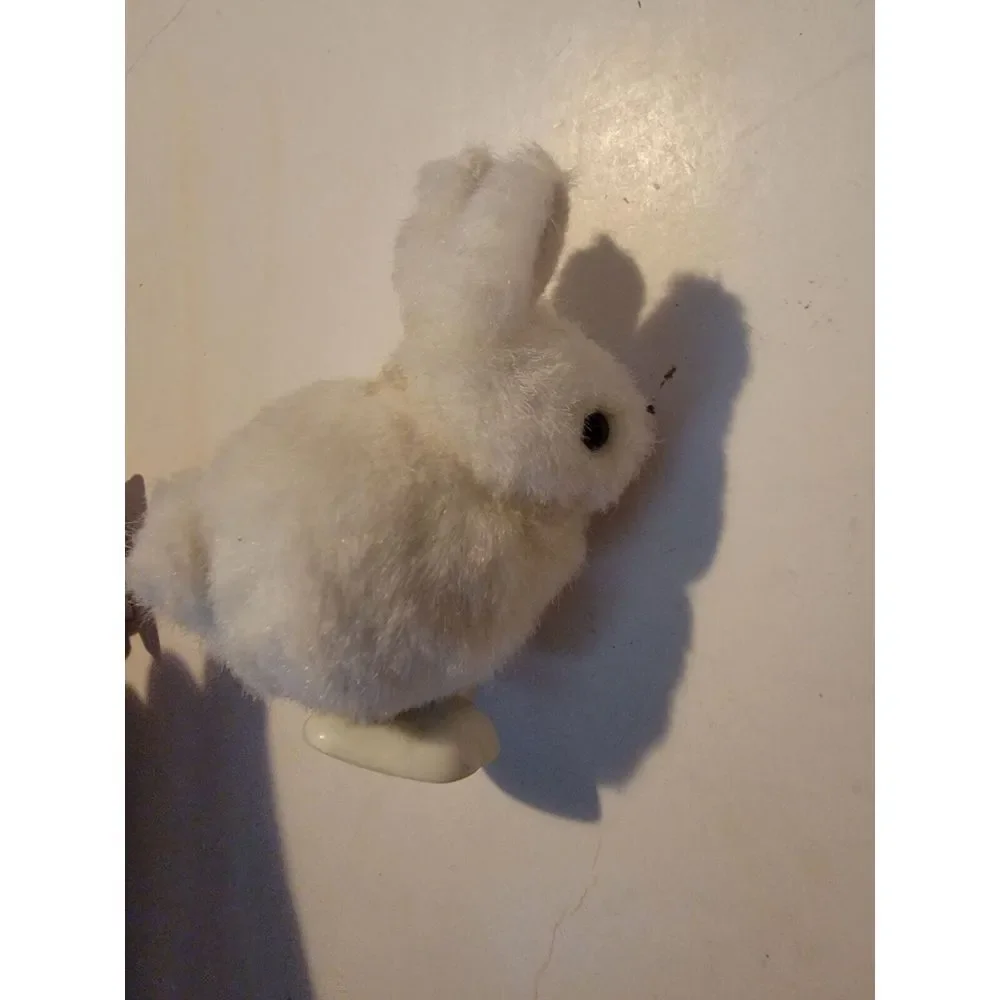 Vintage TOMY Wind Up Toy Fuzzy Bunny Rabbit Taiwan 3